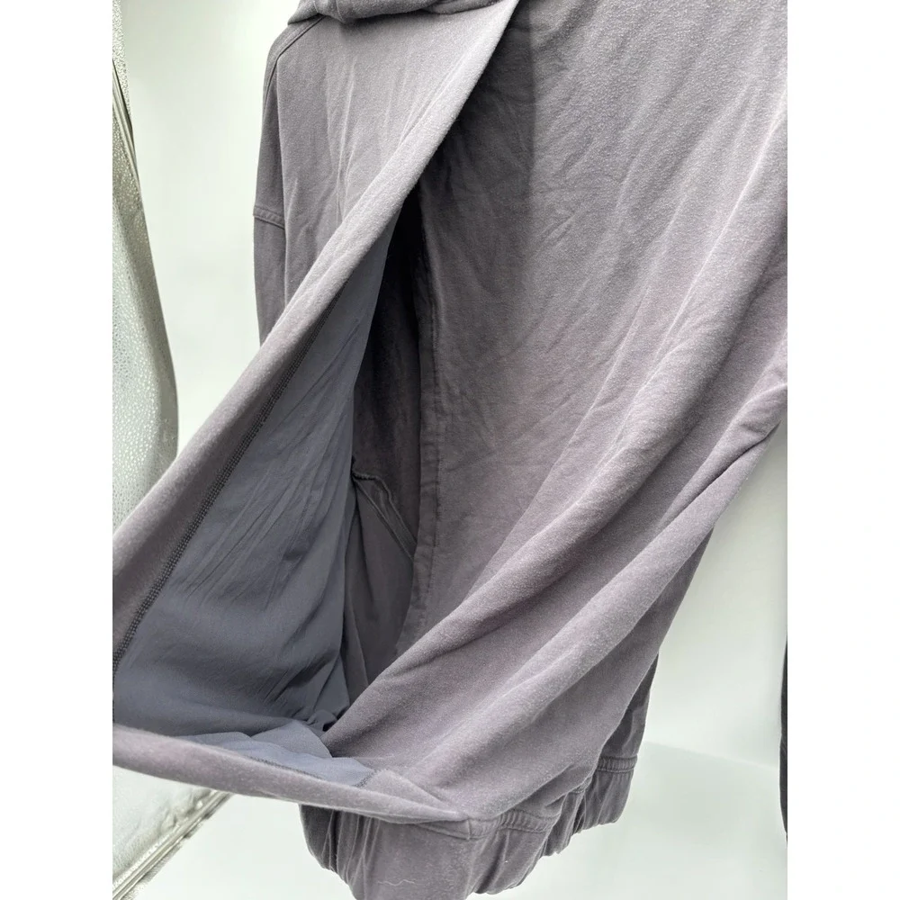lululemon athletica pre owned